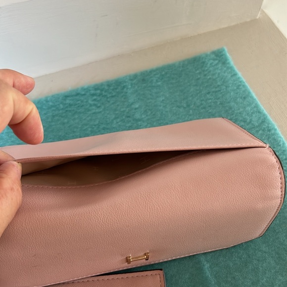 NWOT Halston multi piece wallet set - Picture 10 of 12